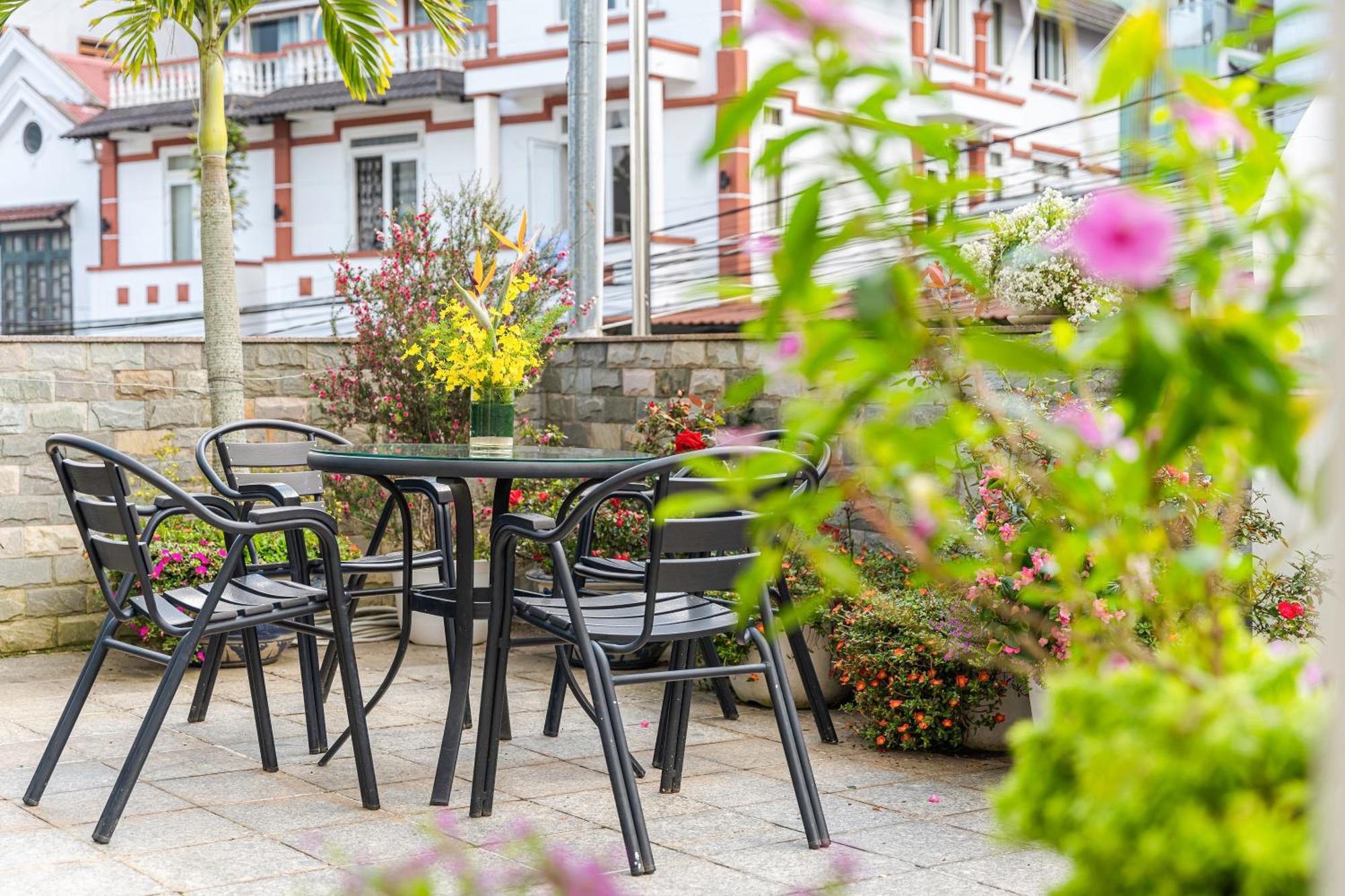 Minh Chien Hotel Далат Экстерьер фото