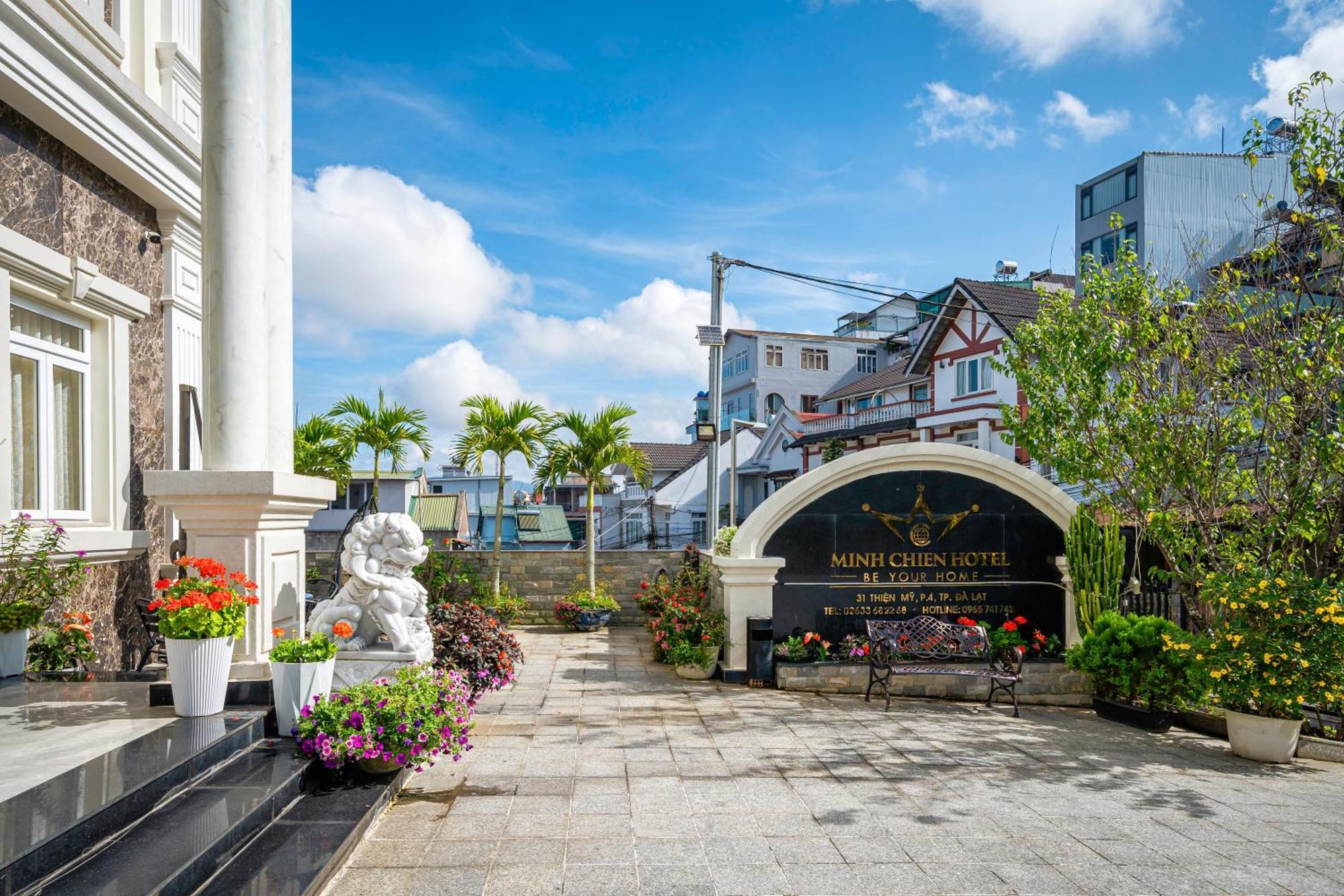 Minh Chien Hotel Далат Экстерьер фото