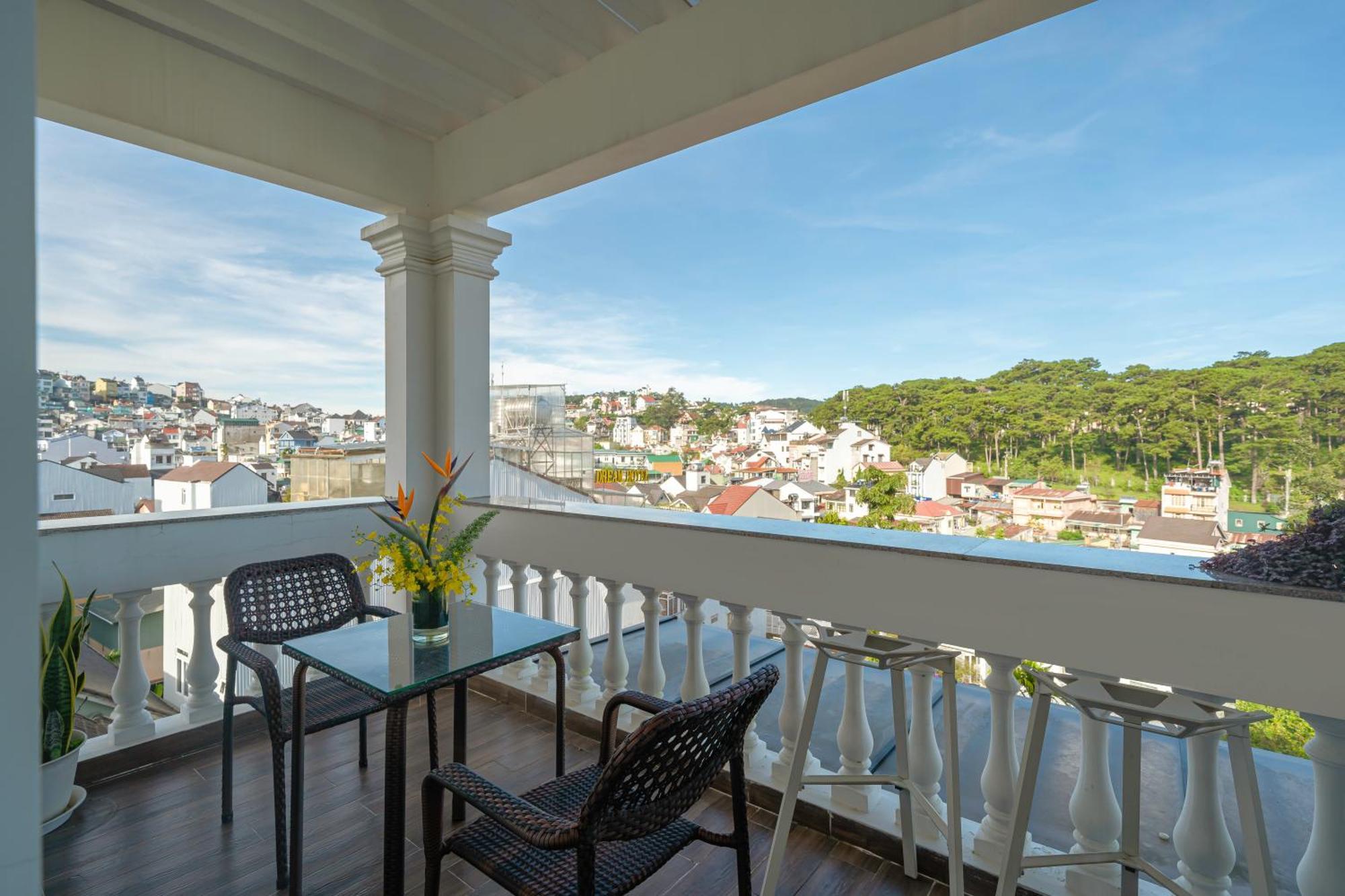 Minh Chien Hotel Далат Экстерьер фото