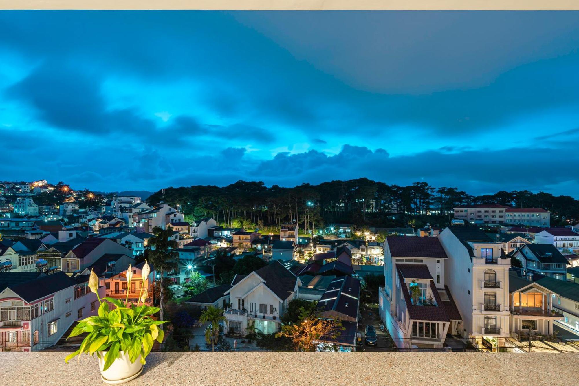 Minh Chien Hotel Далат Экстерьер фото